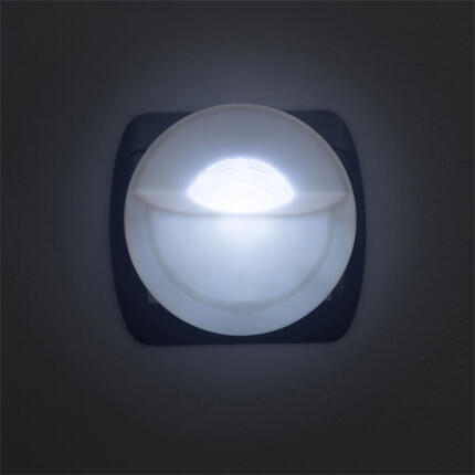 Phenom LED-es forgatható fejes irányfény fényérzékelővel - 7 cm
