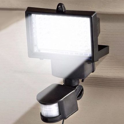 Napelemes kültéri reflektor mozgásérzékelővel - 120 LED - Fekete