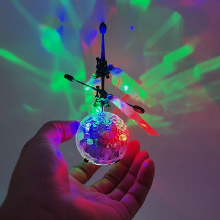 Repülő LED diszkógömb